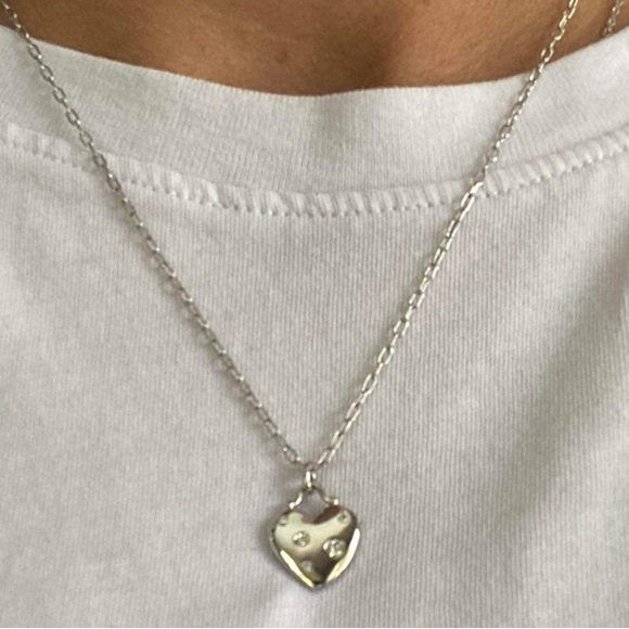 Tiffany & Co. Etoile Diamonds 18k White Gold Heart Pendant & Chain - Picture 4 of 15